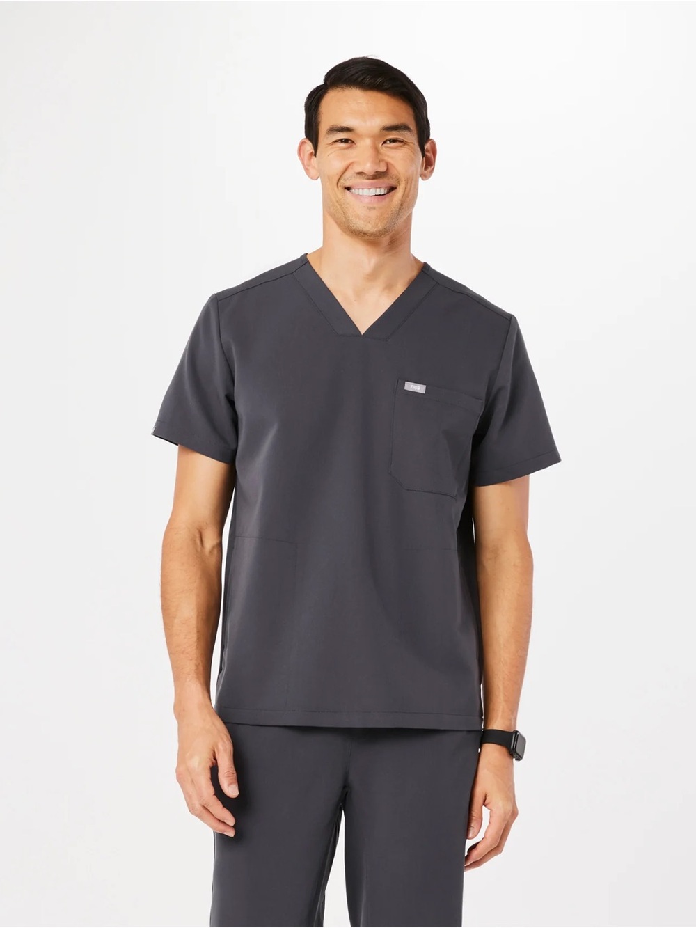 NWT FIGS Men’s Chisec Three Pocket Scrub Top